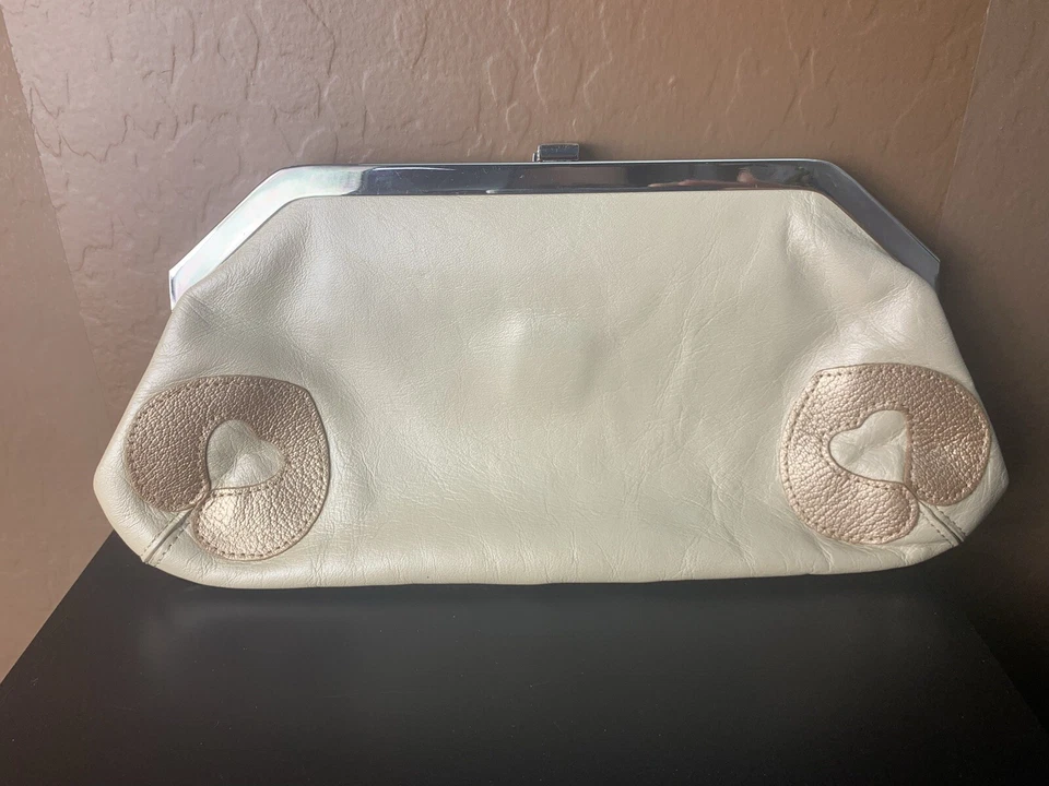 Cartera sin asas Lovcat Paris beige rosa corazón diseño con cordones cuero Kisslock Foto 2 de 4