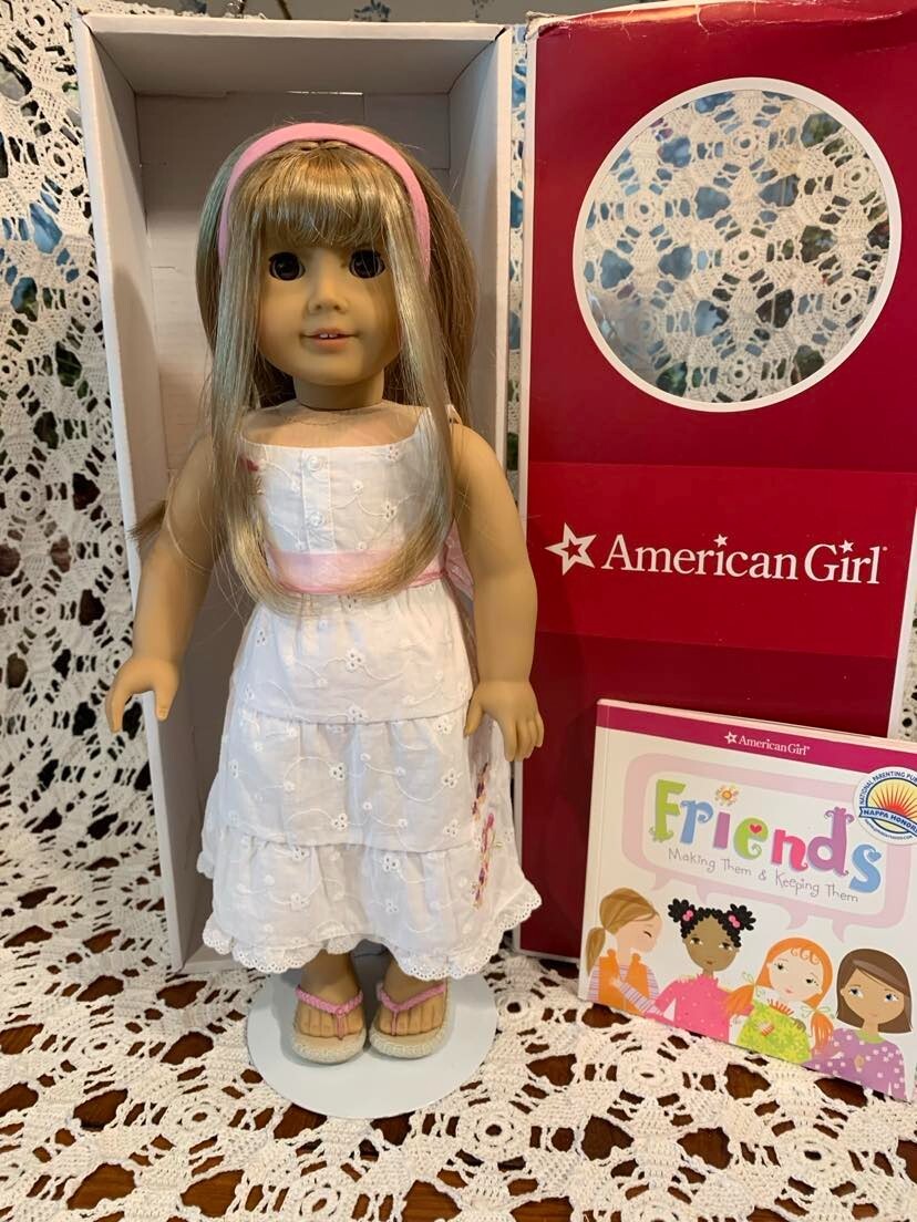 American Girl Doll Gwen Thompson/Rare/2009/With Meet Dress w/substitute box EUC eBay