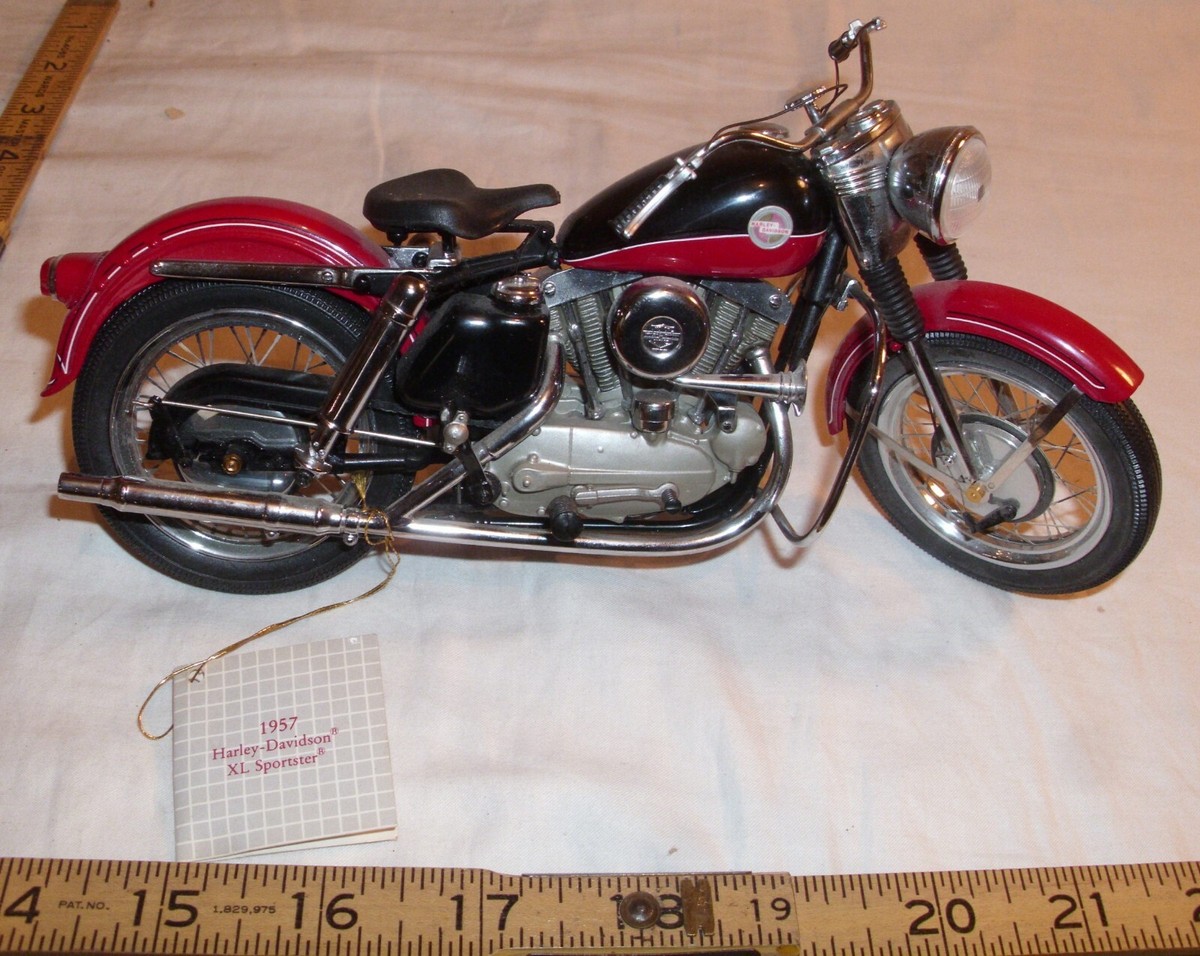 FRANKLIN MINT 1957 HARLEY DAVIDSON XL SPORTSTER MOTORCYCLE MODEL 1