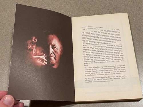 The Spy Who Loved Me: A James Bond Novel by Fleming (Penguin Edition) 007 - Picture 10 of 12