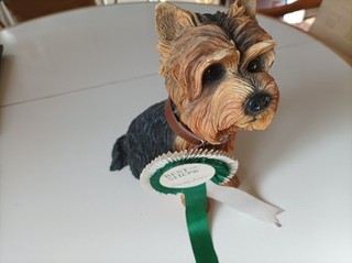 Large heavy YORKSHIRE TERRIER FIGURINE by LEONARDO ©2001