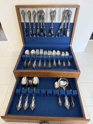 #ad Flatware Oneida stainless Northland Japan Baton Rouge 77 pieces W case $160.00