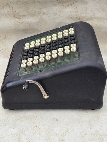 Antique 1920's Burroughs, 9 Column, 7 Row Calculator, Adding Machine - A589932 - Picture 9 of 10