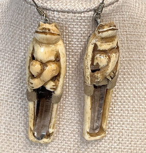 Vintage Carved Frog Dangle Earrings Set Quarter Set MCM 2 7/8"L (#7B)