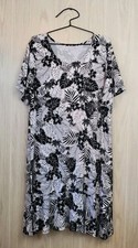 APPLESEED'S Stretchy Short Sleeve A-Line Dress Ruffled Hem Black White Floral XL