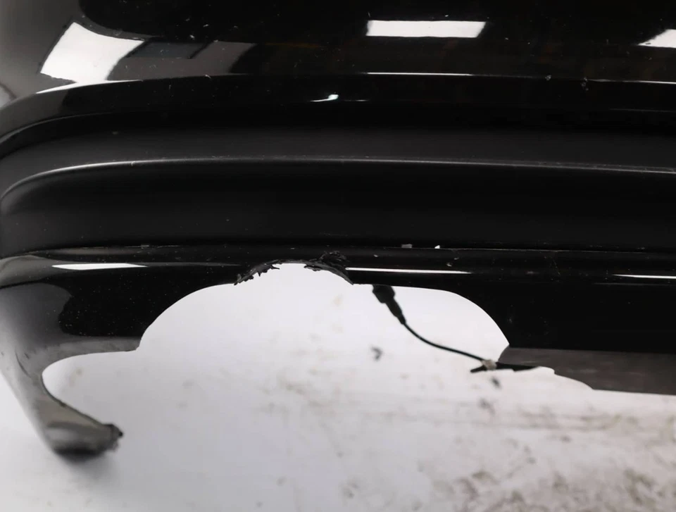 Gebrauchter Heckstoßfänger B.M.W. SERIE 3 IV Phase 1 - 316i - - Bild 4 von 4