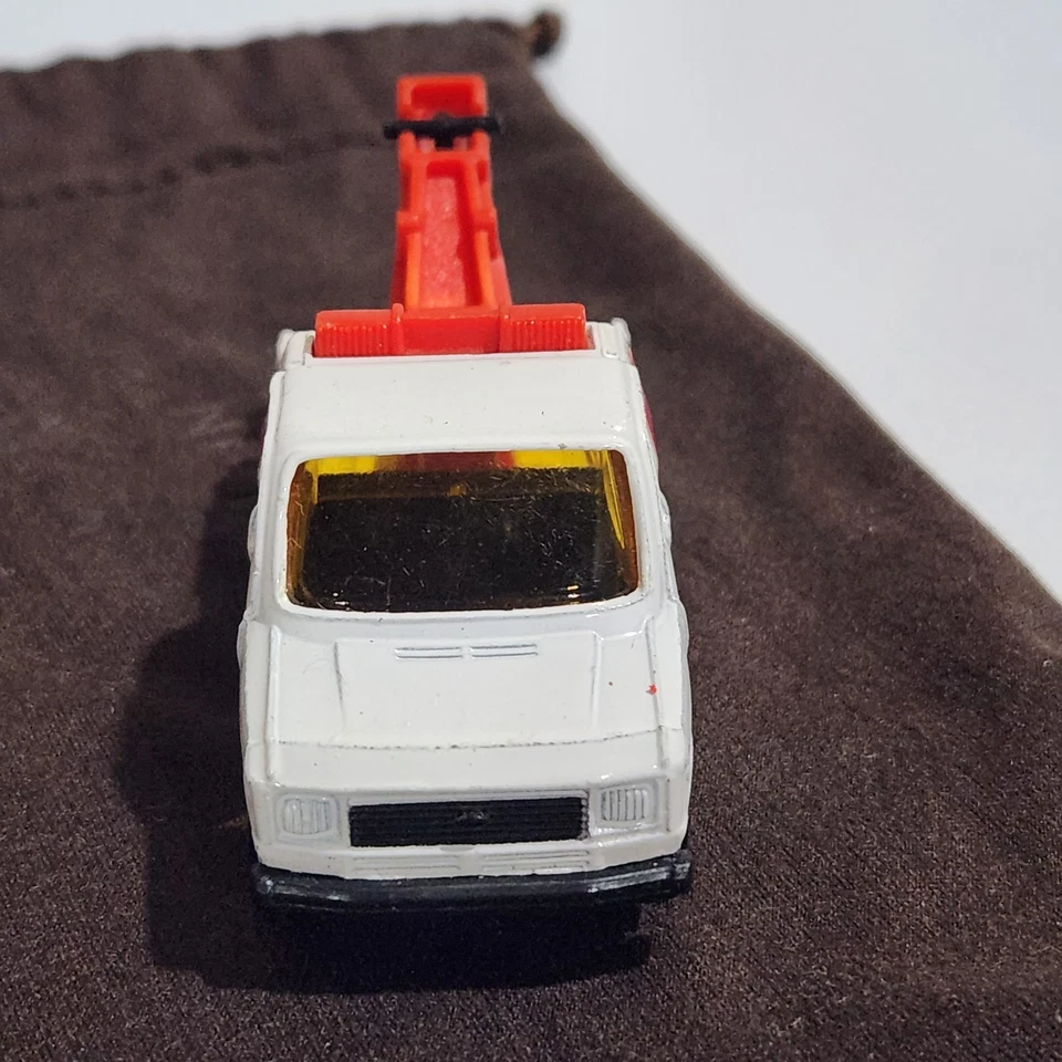 Corgi Ford Transit Wrecker Tow Truck #103 Gt Britain (24 Hour Wreck Service) Vtg - Image 2 of 4
