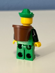 LEGO BLACK FORESTMAN MINIFIGURE VINTAGE CASTLE Camouflaged Outpost 6066 no plume