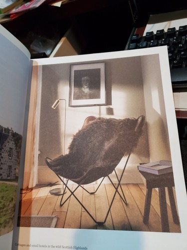 Magazine KINFOLK Fall 2021 Mediterranean Narratives from a Storied Sea - Picture 3 of 8