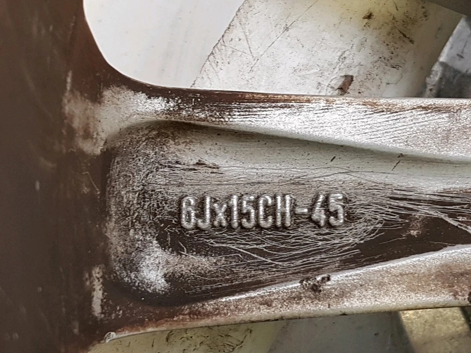 Rueda De Aluminio - Rover 45 PH.1 - GPA-24-0031656 - I0-0667W - Imagen 3 de 3