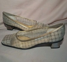 Vintage 1960s Nina Gold Glitter Block Heel Party Shoes sz 8.5M Leather soles. OB