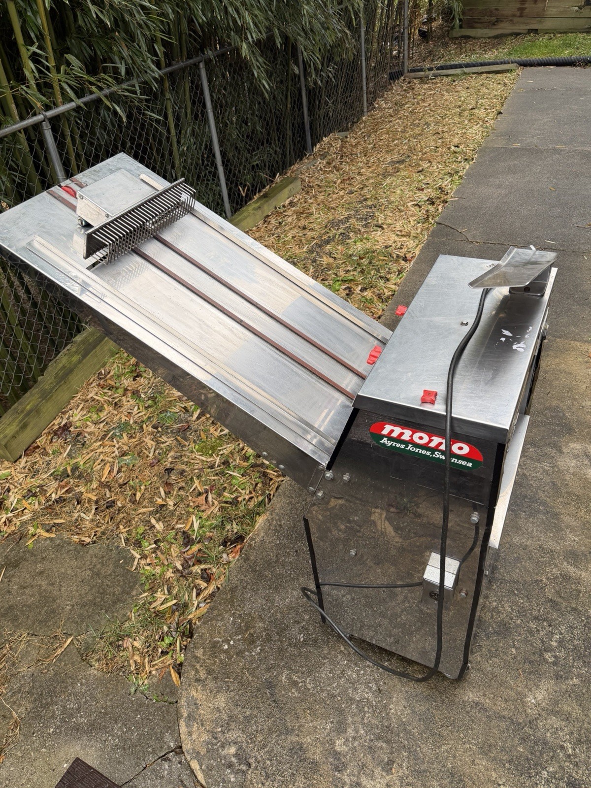 Mono Ayres Jones Commercial Bread Slicer Heavy-Duty Stainless Steel Bakery Equip