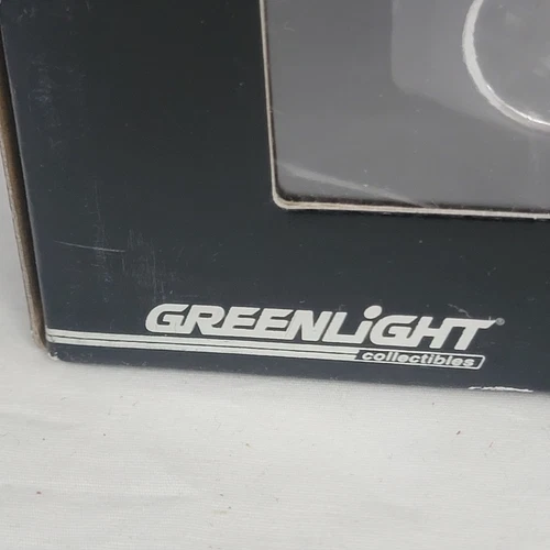 Greenlight Black Bandit Shelby GT-500 Diecast 1:24 - Exclusive Model - Picture 10 of 14