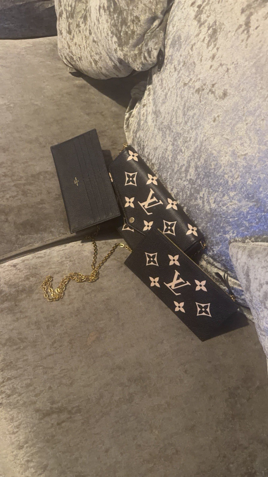 Louis Vuitton Pochette Felicie Empreinte Giant Monogram Black/Cream Gold Chain