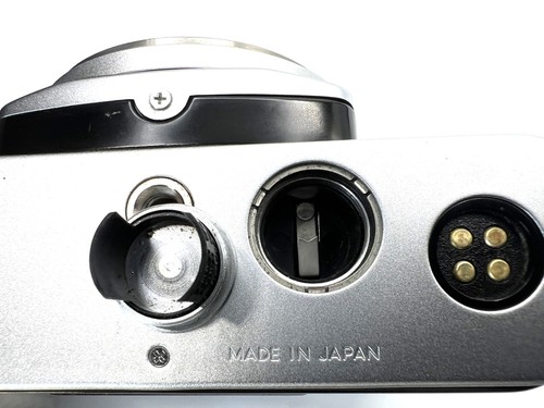[TOP] Nikon FE silber analoge Kleinbildkamera Gehäuse aus Japan 2583677 - Bild 11 von 21
