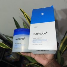 MEDICUBE Zero Pore Pad 155g 70 pads  Anti-Aging Firm Skincare
