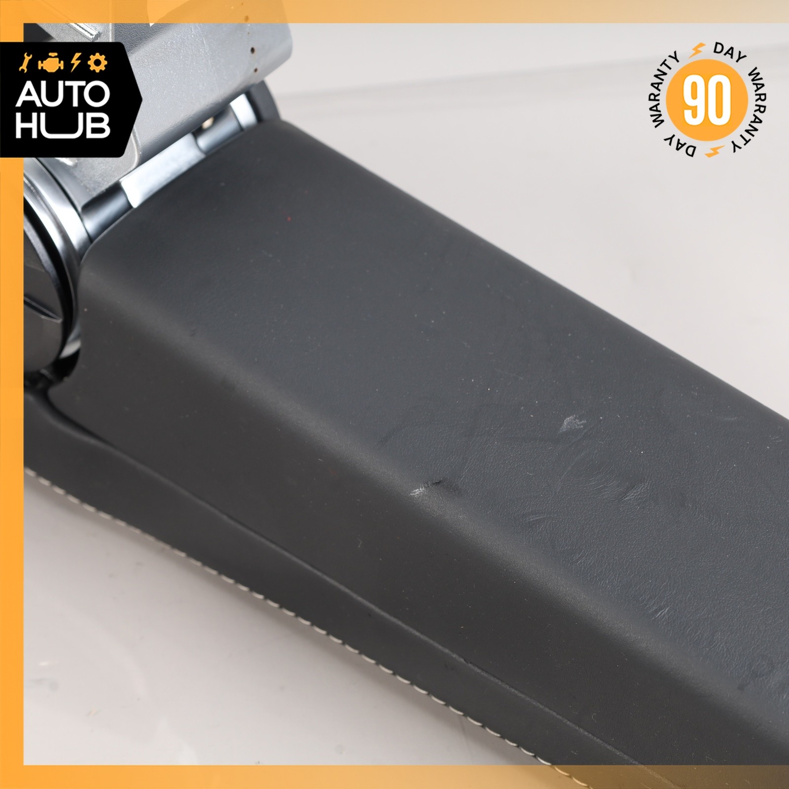 Bentley Continental GT 2003-2012 Front Right Center console