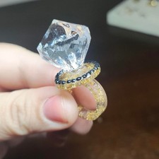 Handmade - size 5 Gold and black resin ring - Ring Pop style