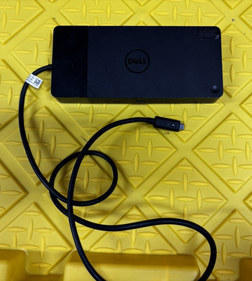 Dell K20A001 USB-C DisplayPort HDMI Laptop Docking Station