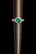 925 Silver Stunning Round-Cut Emerald, Halo Statement/Cocktail Ring