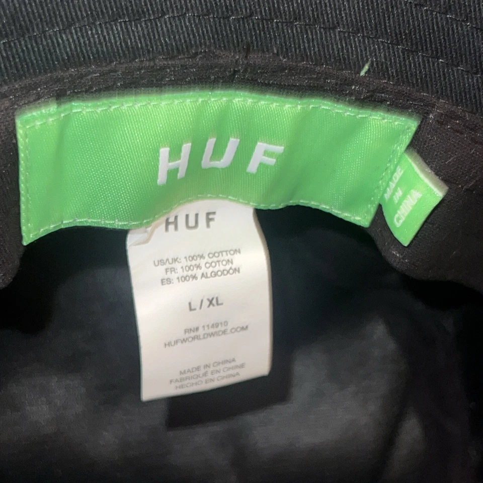 Sombrero de cubo HUF tela de araña  Foto 3 de 4