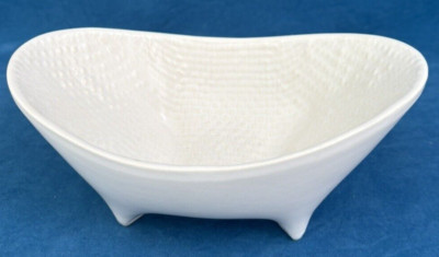 Vintage White Hull I-18 Planter