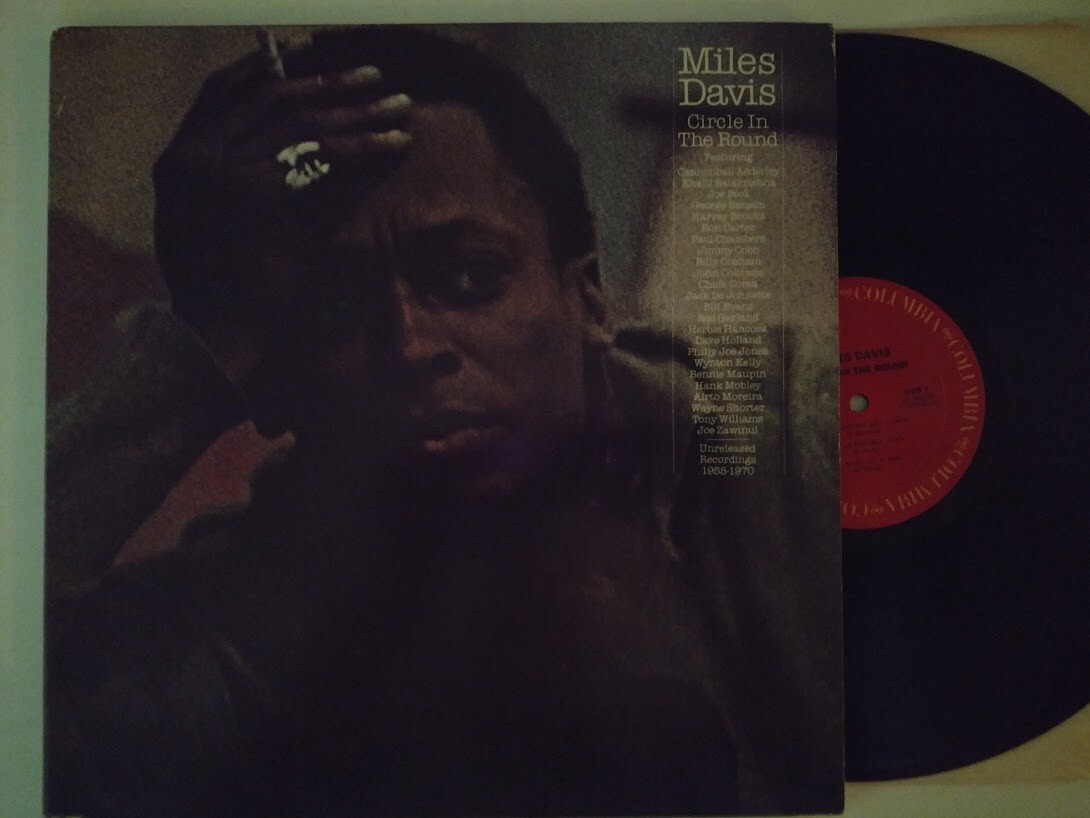 その他 2discs LP Miles Davis Circle In The Round KC236278 COLUMBIA /00660 Circle In The Round | Miles Davis Official Site