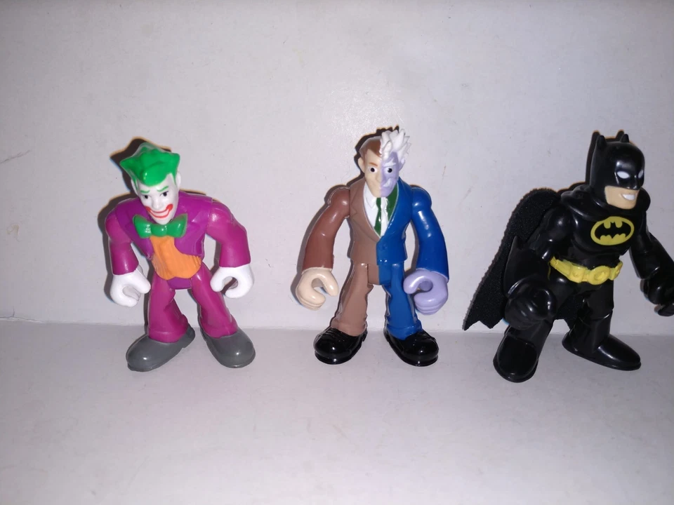 Lote de 4 figuras Imaginex MARVEL Super Hero Squad Batman Joker dos caras y Foto 2 de 4
