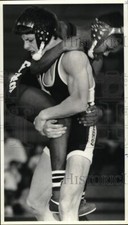 1989 Press Photo Onondaga High School Wrestler Jeff Petri and Troy Tull at Match