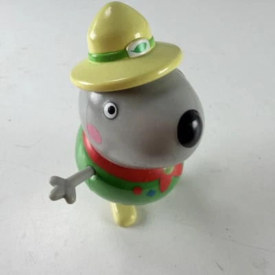 Figurine Danny Dog Scout Peppa Pig Hasbro 2021 #F4832 C-2528A Chapeau De Ranger - Photo 1/4