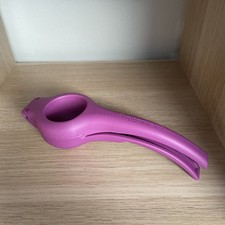 Tupperware Zest N Press Zitronenpresse Limettenpresse Lila Neu