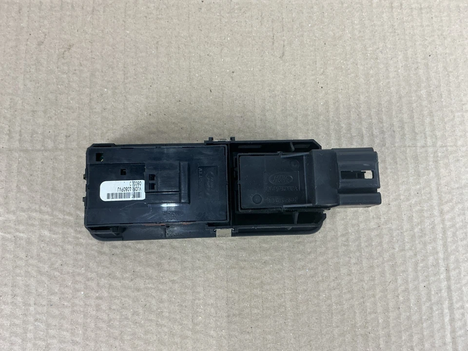 2006-2009 Land Rover Range Rover Rear Left Window Audio Control Switch OEM - Image 3 of 4