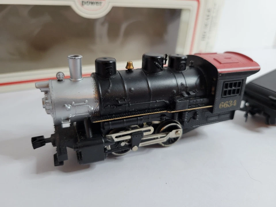 Model Power 0-4-0 Shifter Locomotive + Santa Fe Tender #6634 HO Vintage w/ box - Image 3 of 4