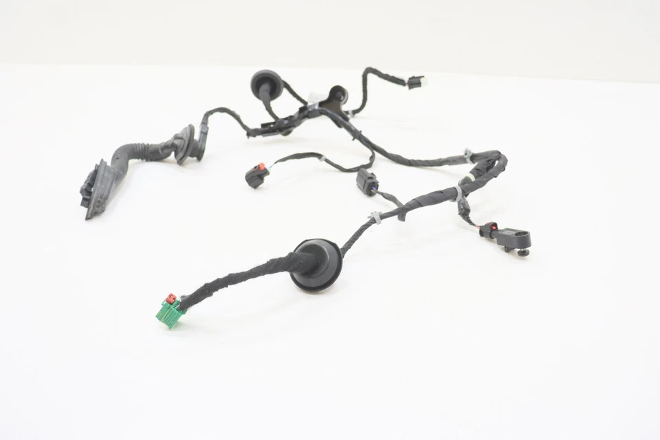 Chevrolet Silverado 2500HD 2020-2023 arnés de cableado puerta trasera izquierda OEM 84852118 Foto 2 de 4