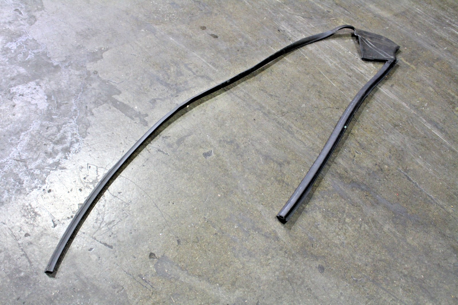 Ferrari 296 GTB Left Gasket P/N 961824