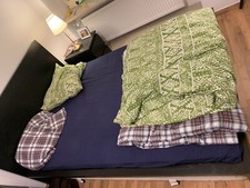 MALM Bett140x200 schwarz inkl. Lattenrost und Matratze. Preis verhandelbar!!