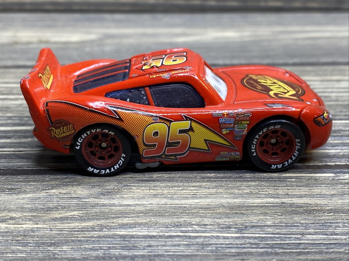 Disney Pixar Cars Movie Die Cast Model Car Red Lighting McQueen No