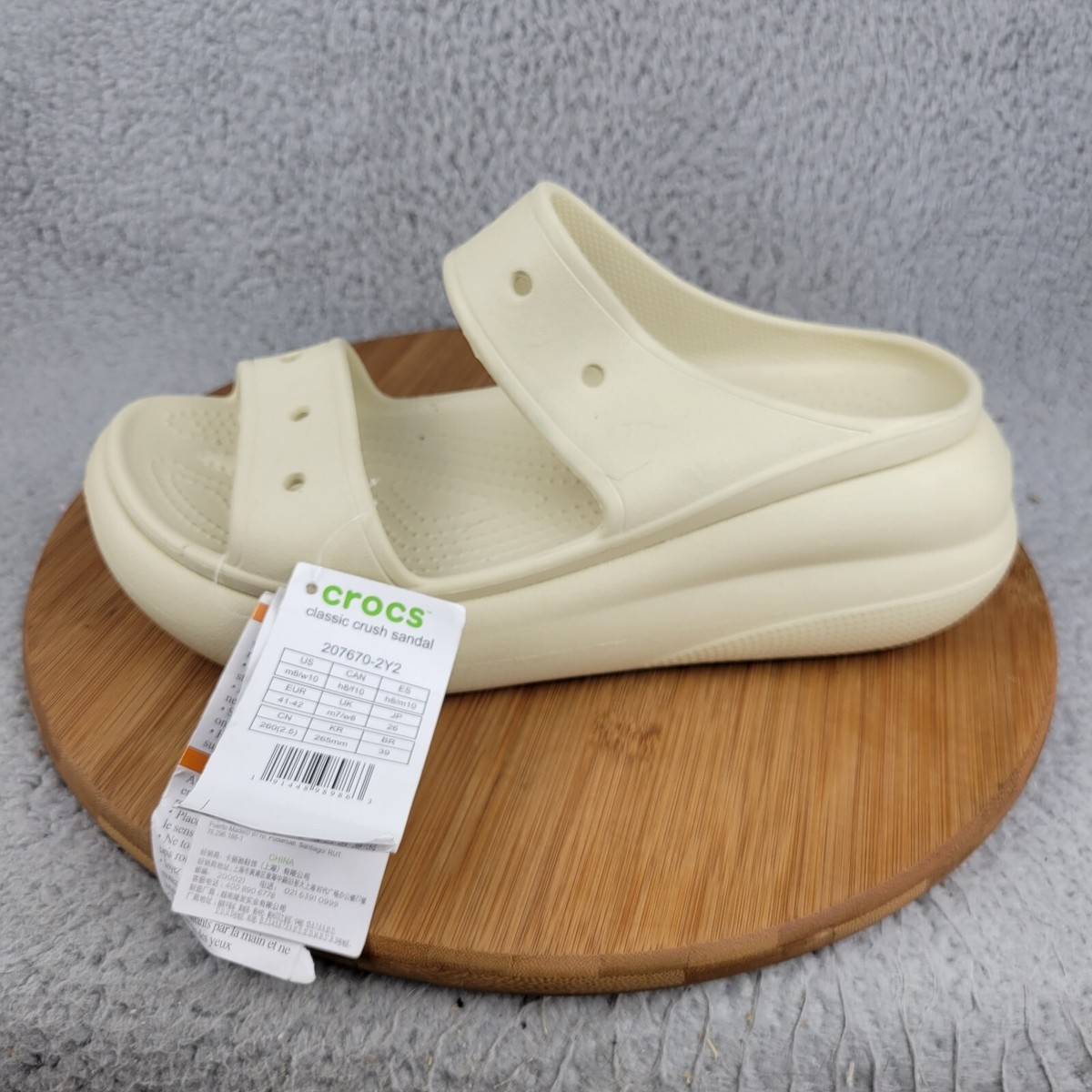 yk Womens Size 10 Crocs Classic Crush Sandal Bone White Unisex Shoes