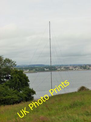 Foto 12x8 TV Relais Station Mast Tayport Greenside Scalp, River Tay. c2015