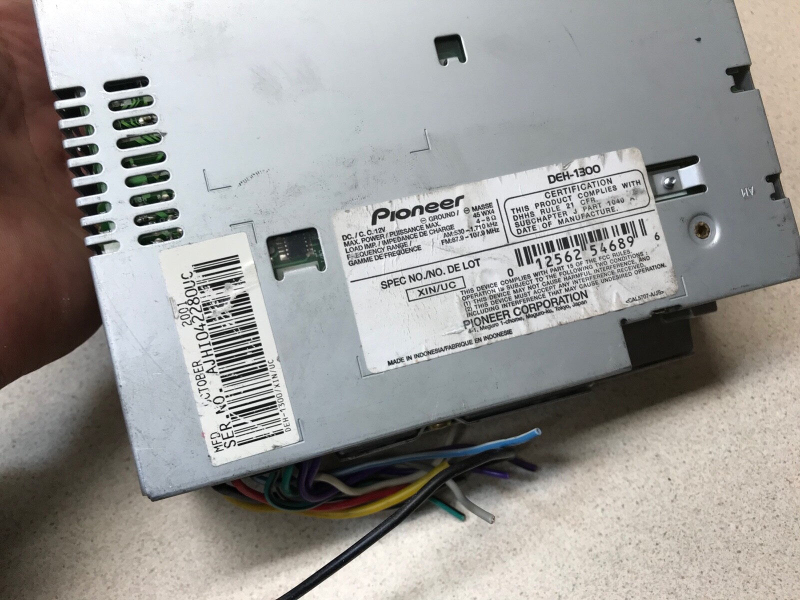 Kenwood KDC-HD548U - Pioneer DEH-1300 CD Player Single Din  MP3/WMA/AAC AUX