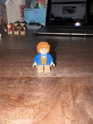 LEGO Bilbo Baggins Blue Coat Minifigure The Hobbit Blue ray EXCLUSIVE RARE
