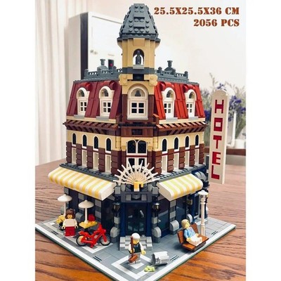 Café Corner (10182) 2056 Teile Modulbausteine mit 3 Figuren