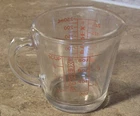 Vintage Pyrex Measuring Cup 508  1 Cup 8oz Red Lettering Closed D Handle