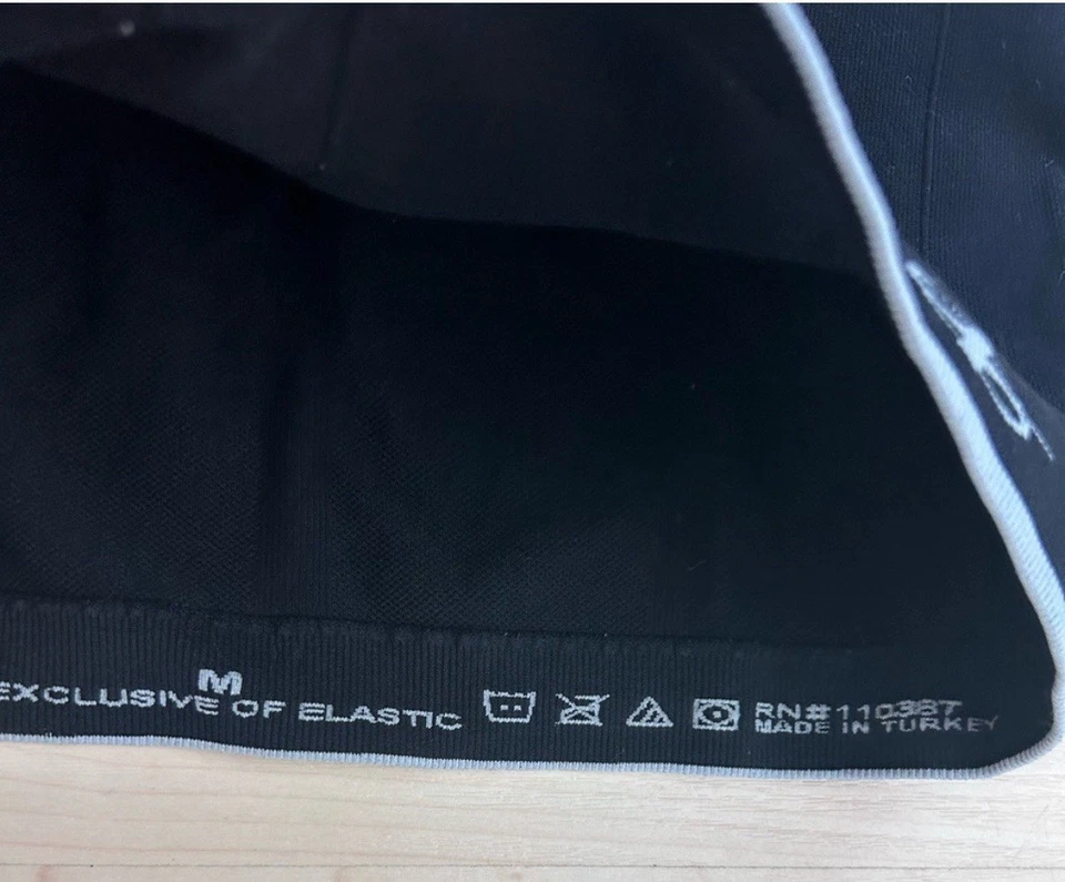 Nordic Track Racerback 背心带内置文胸黑色 M — 第 4/4 张图片