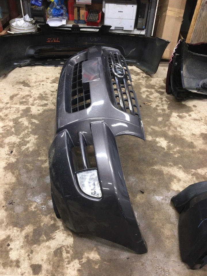 06 KIA SPORTAGE Front Bumper Volcanic Red W/ All Grills - Image 2 of 4