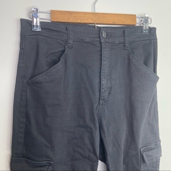 Garage black cargo skinny cargo jeans size 7 Gem