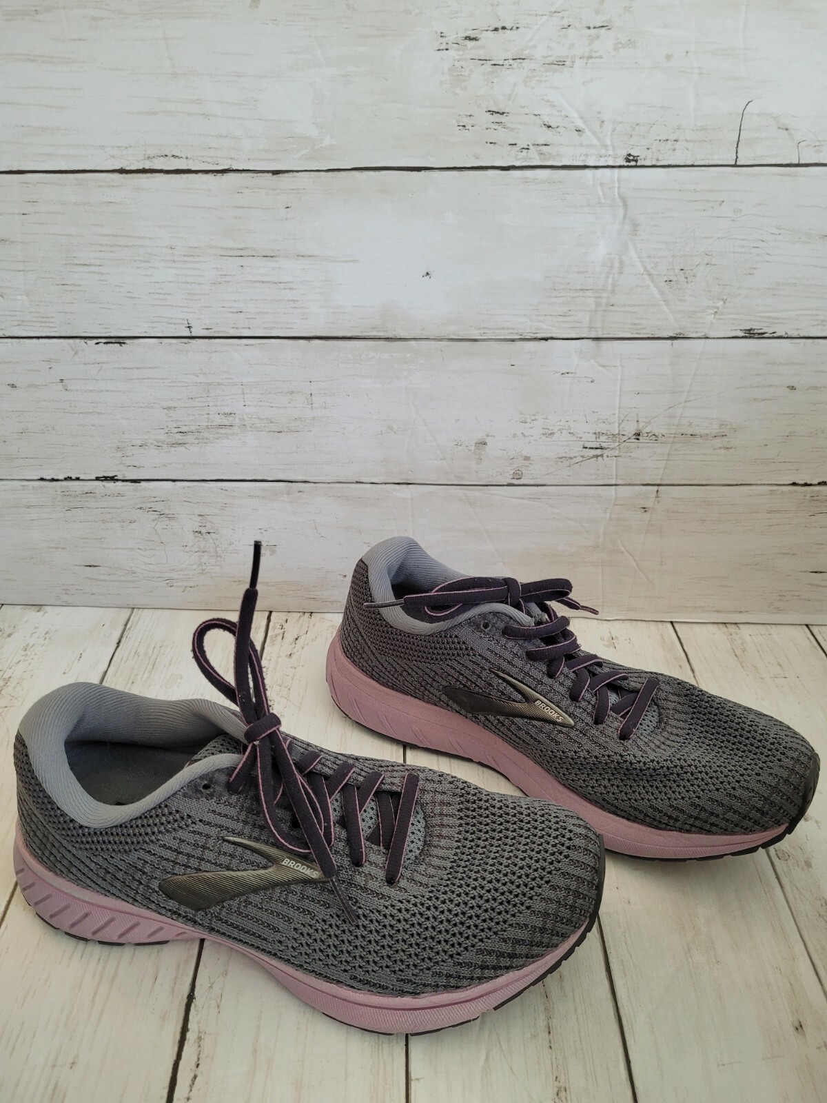 lavender tennis shoes