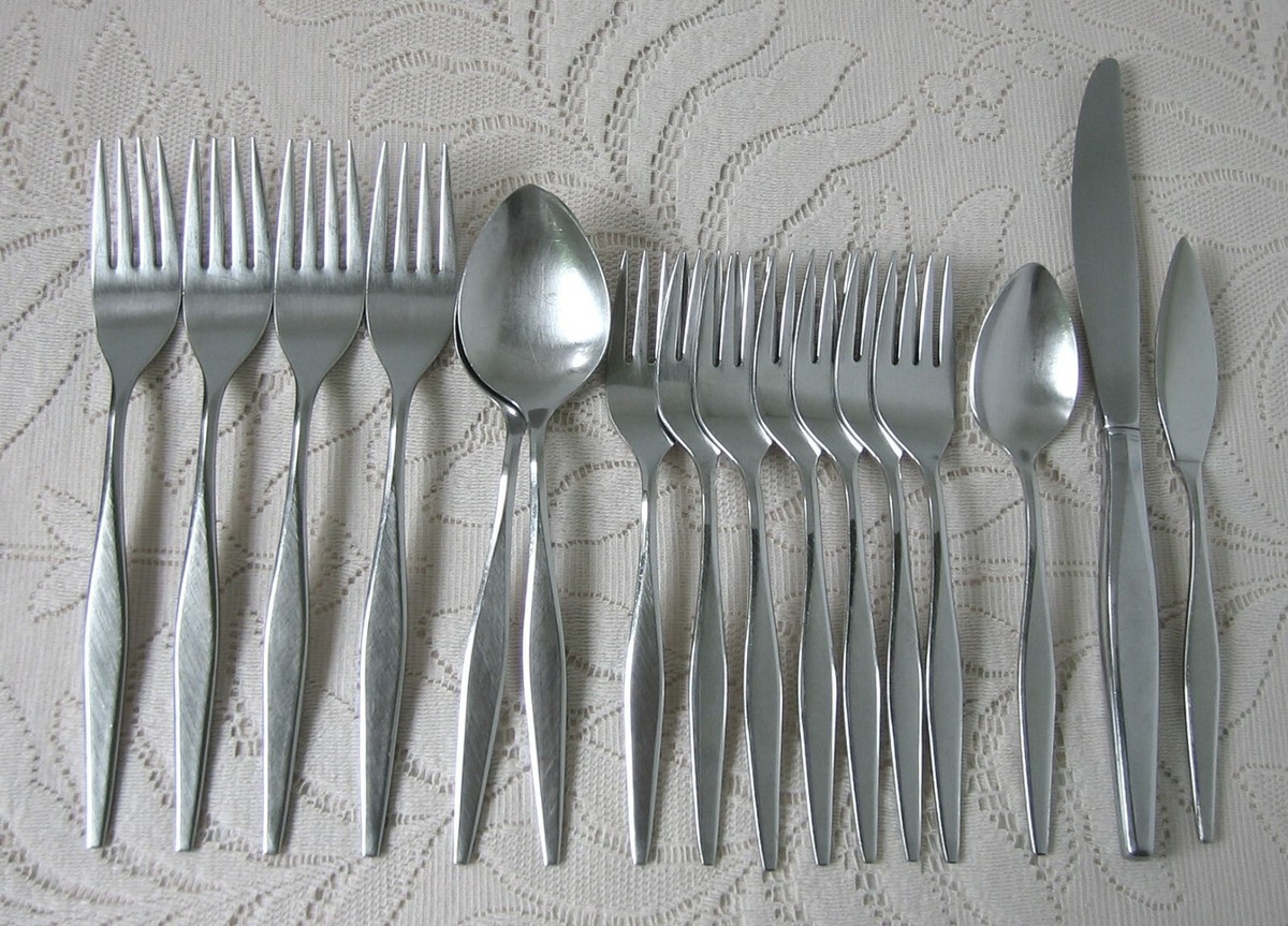 WM A ROGERS / ONEIDA Stainless Flatware WINDRIFT | eBay
