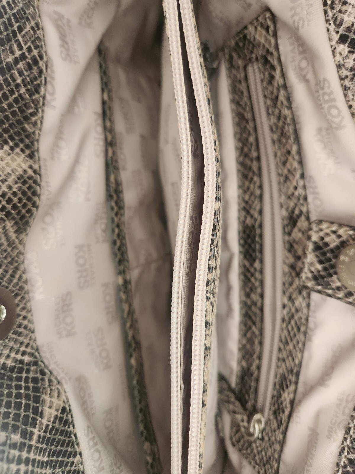 MICHAEL KORSCasual Python Chain Linked Handle Bag - image 8