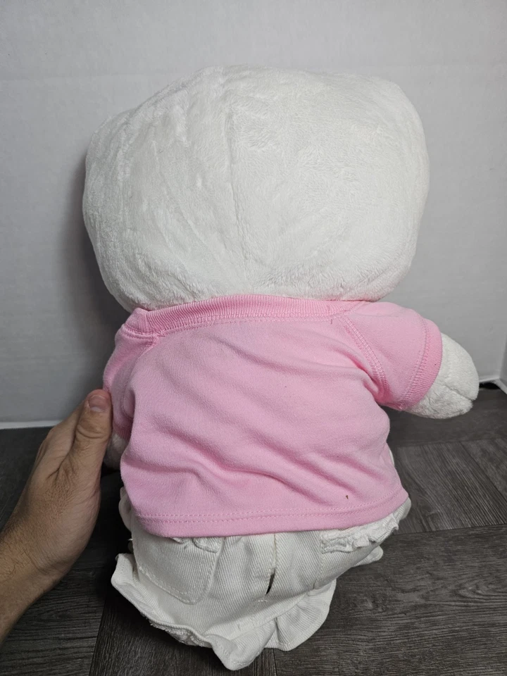 Build A Bear Sanrio Hello Kitty Pelúcia Branca com Laço Rosa 18” BAB com Camiseta Rosa - Imagem 4 de 4